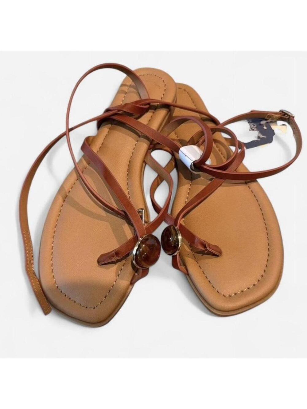 Tan leather sandals with gold accents #leathersandals